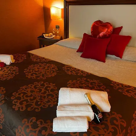 Hotel Cascina Marisa Opera