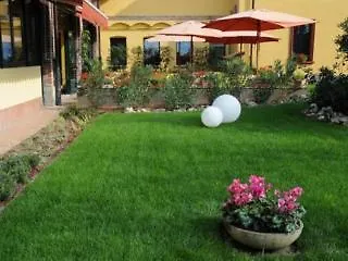 Hotel Cascina Marisa Opera