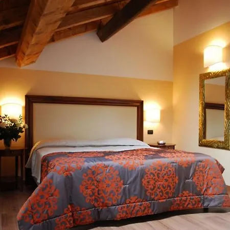 Hotel Cascina Marisa Opera