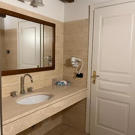 Cascina Marisa Hotel